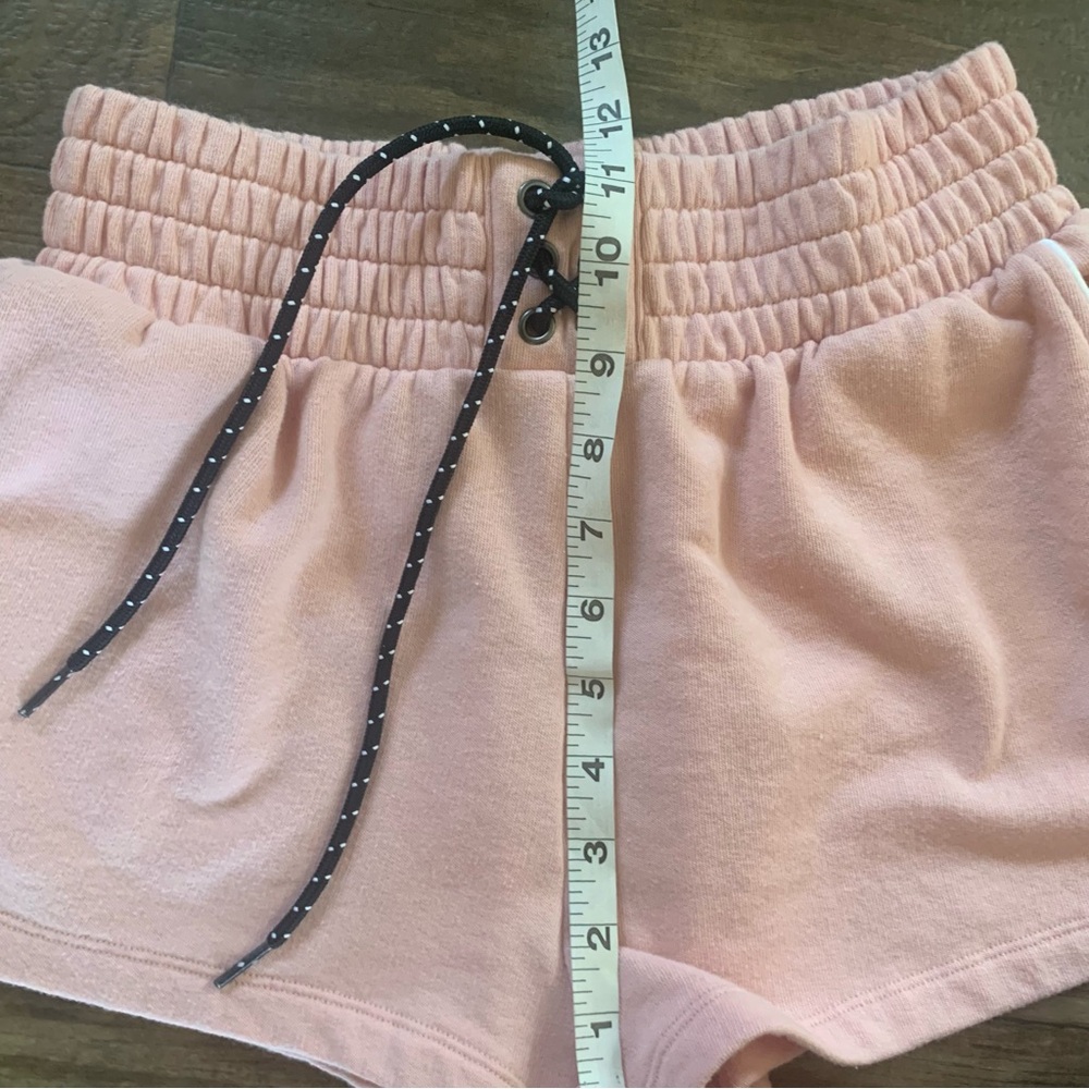 New Victoria’s Secret outfit Tank NWT and High waisted shorts - Picture 12 of 13